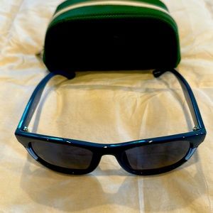 Lacoste Blue ladies/unisex sunglasses w Lacoste green sunglass case